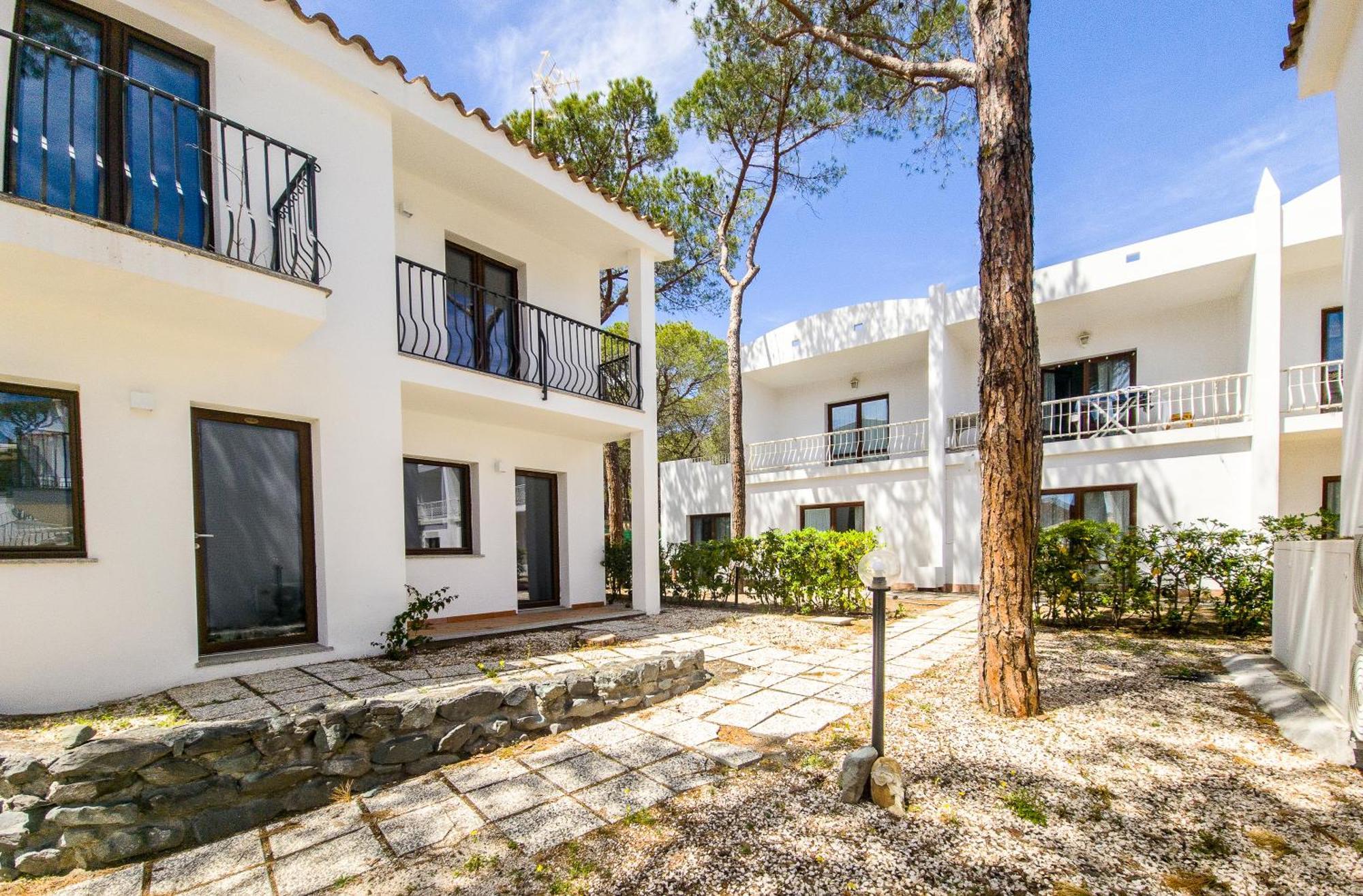 Hotel New Barcavela Santa Margherita di Pula Exterior photo