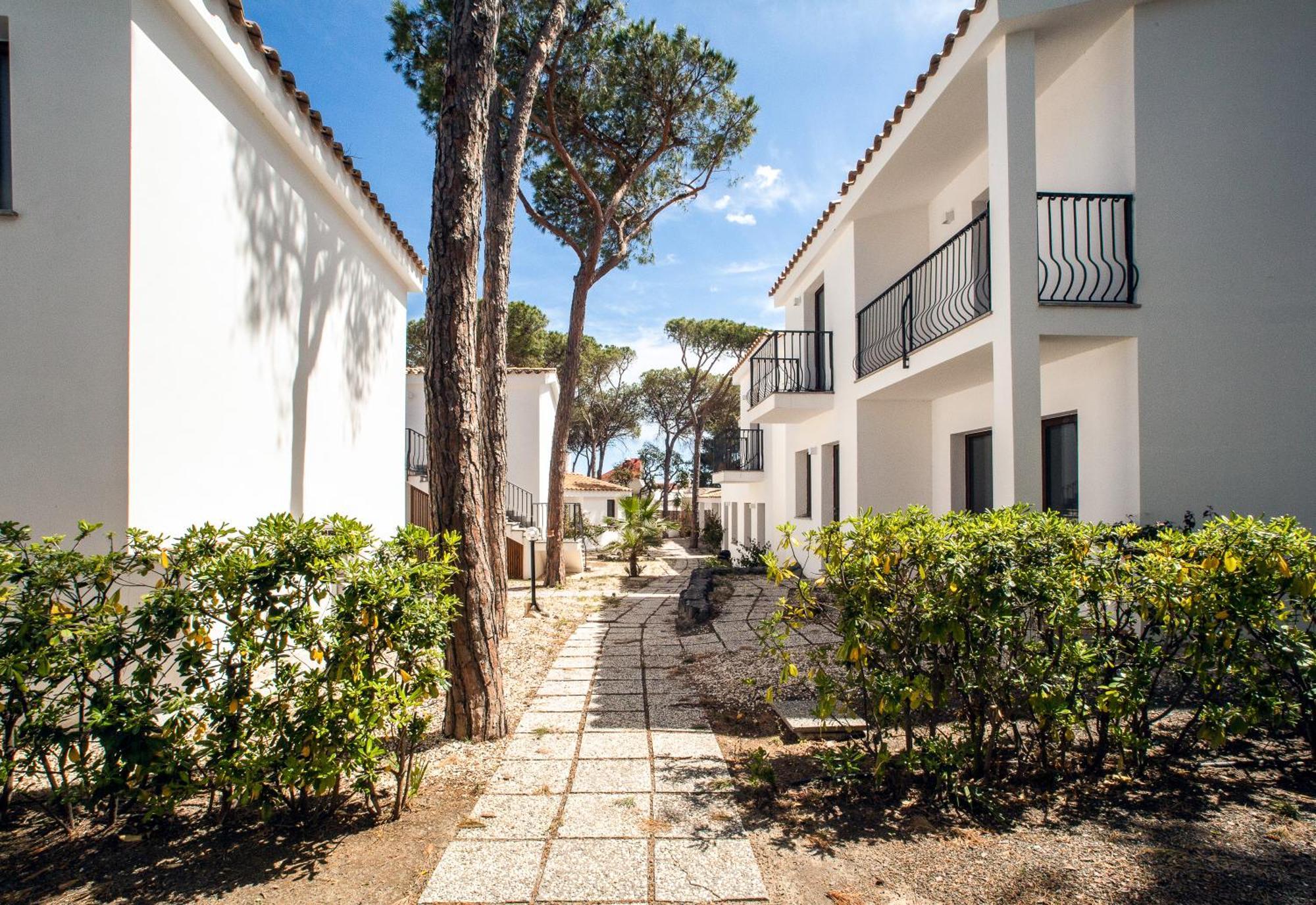 Hotel New Barcavela Santa Margherita di Pula Exterior photo